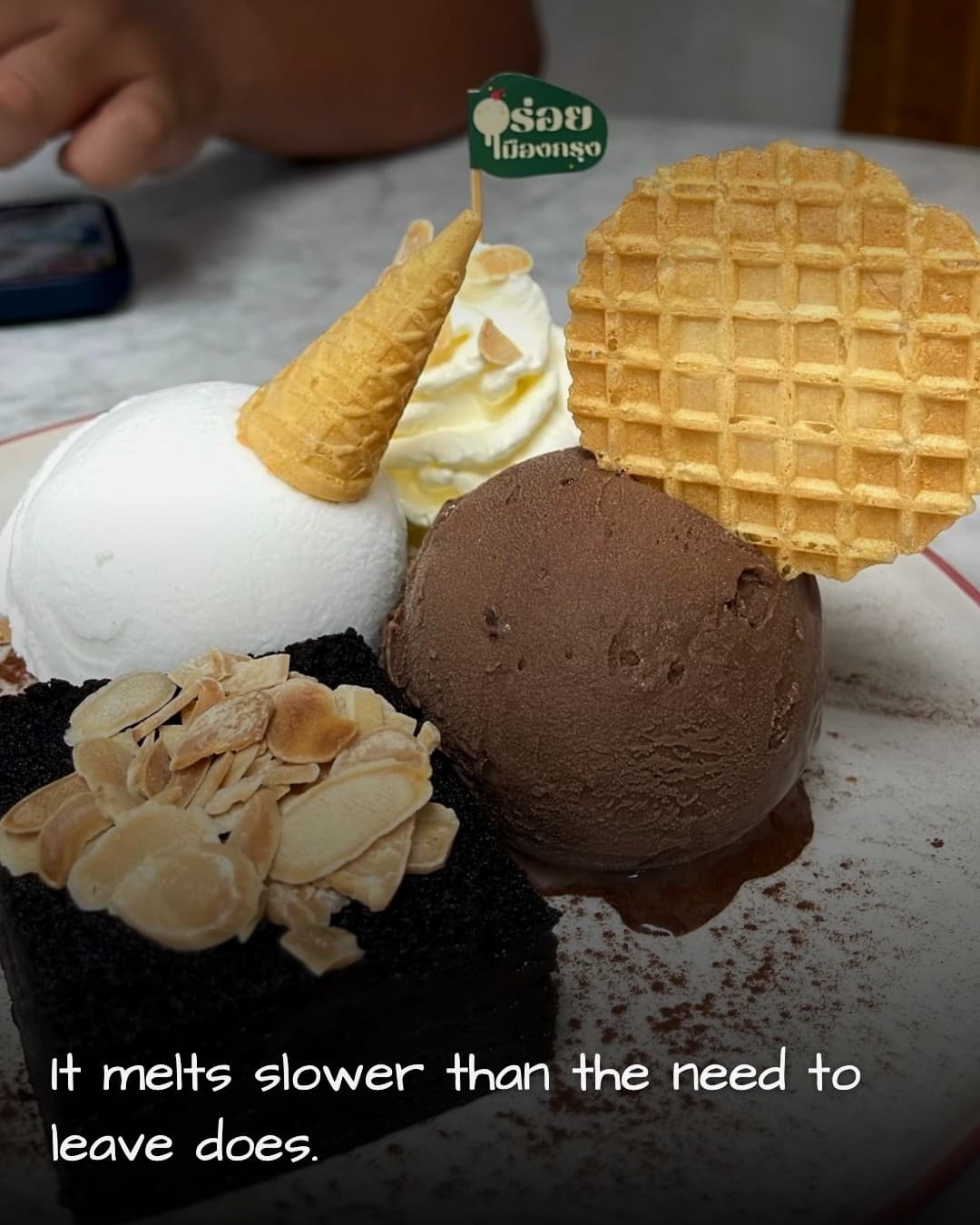 Aroi Mueang Krung melting gelato