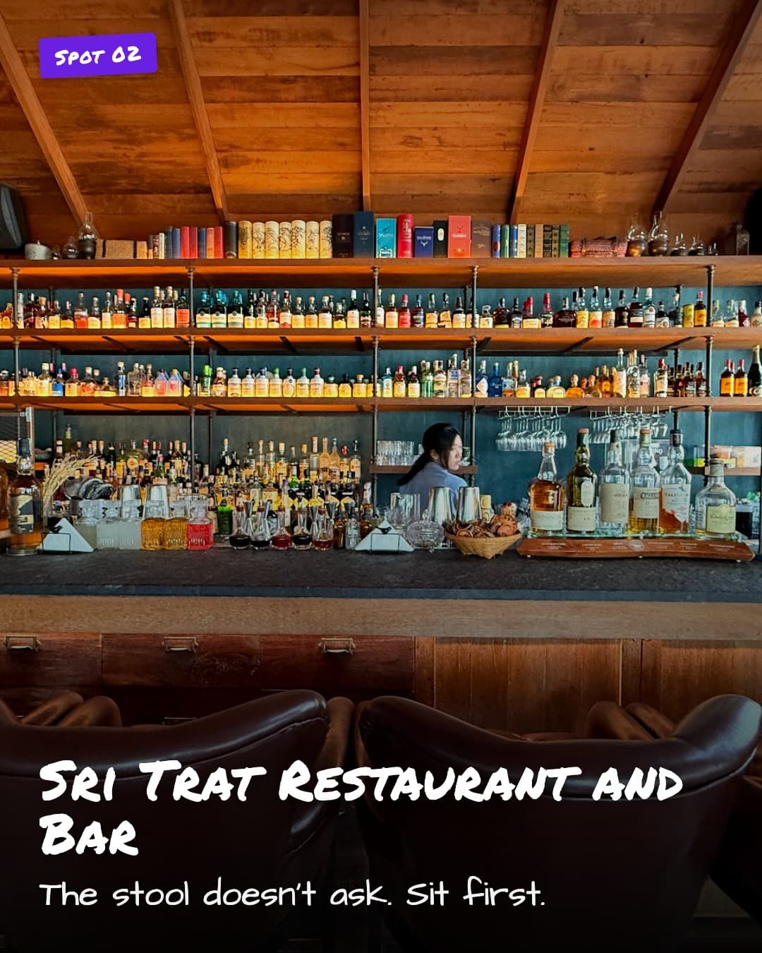 Sri Trat Restaurant and Bar, bar counter
